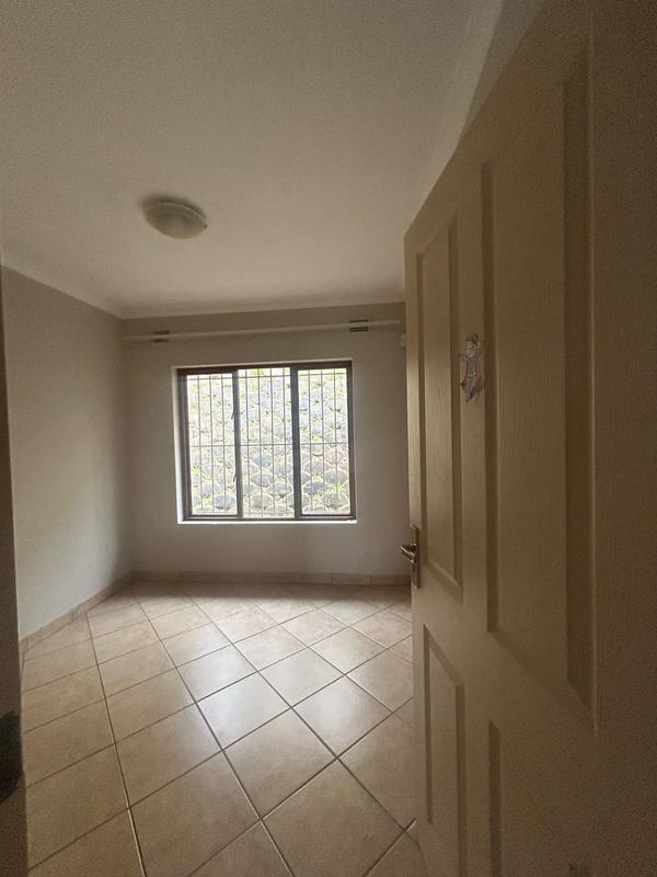 To Let 3 Bedroom Property for Rent in Albersville KwaZulu-Natal