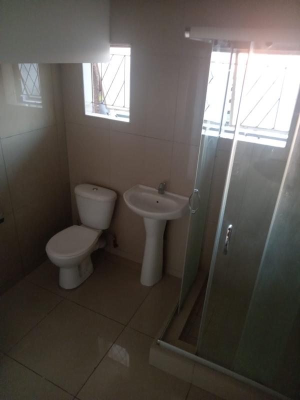 To Let 1 Bedroom Property for Rent in Overport KwaZulu-Natal
