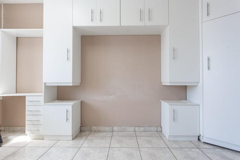 To Let 1 Bedroom Property for Rent in Amanzimtoti KwaZulu-Natal