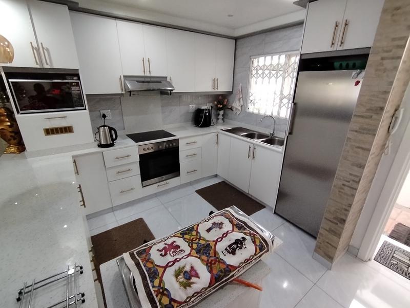 2 Bedroom Property for Sale in Sunningdale KwaZulu-Natal