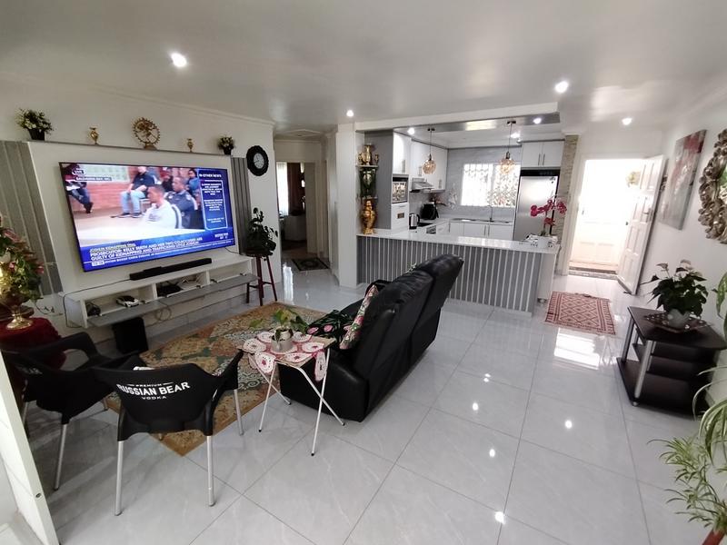 2 Bedroom Property for Sale in Sunningdale KwaZulu-Natal