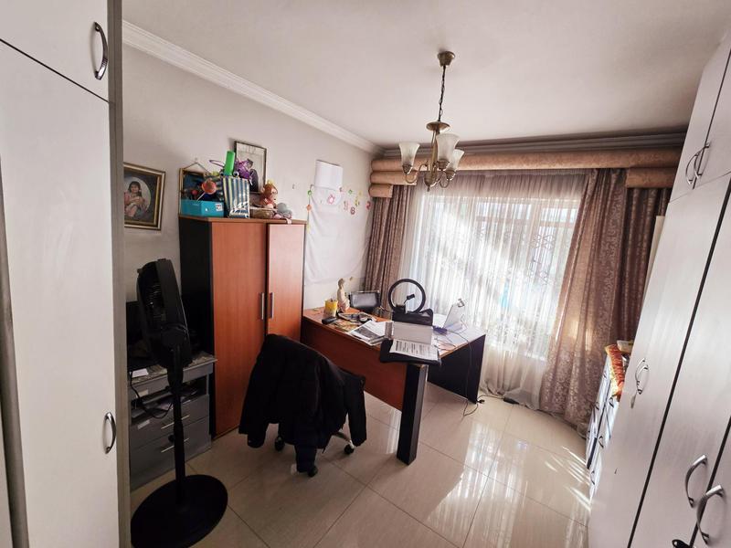 4 Bedroom Property for Sale in Sydenham KwaZulu-Natal