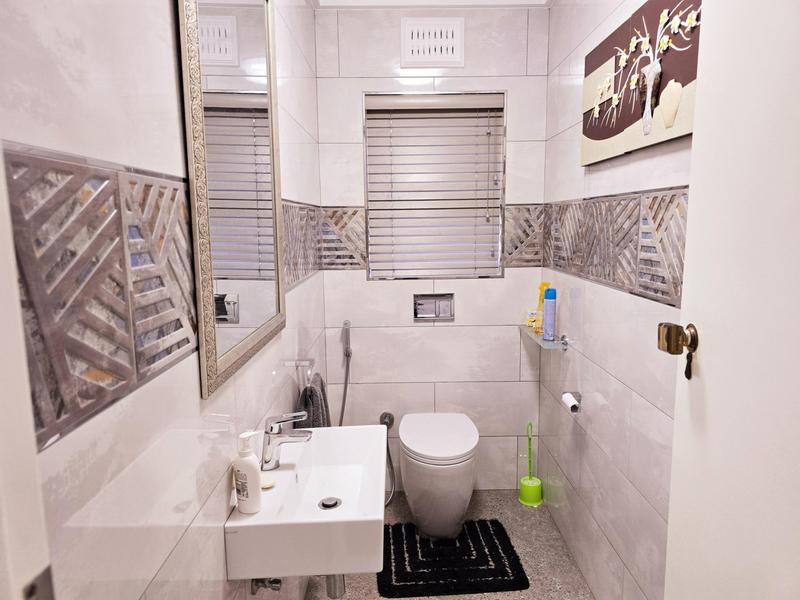 5 Bedroom Property for Sale in Westville KwaZulu-Natal