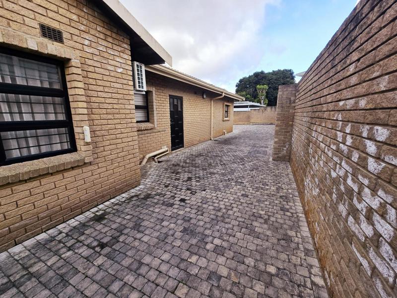 5 Bedroom Property for Sale in Westville KwaZulu-Natal