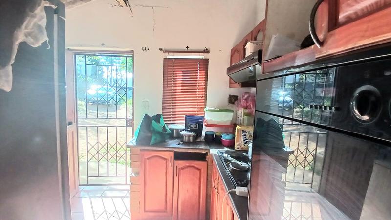 4 Bedroom Property for Sale in Umlazi KwaZulu-Natal