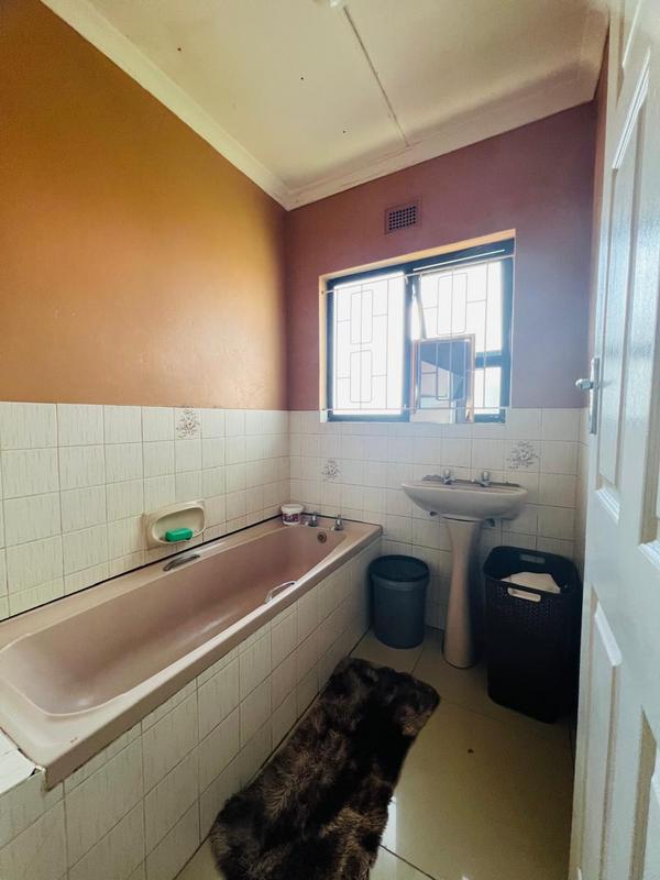 3 Bedroom Property for Sale in Wyebank KwaZulu-Natal