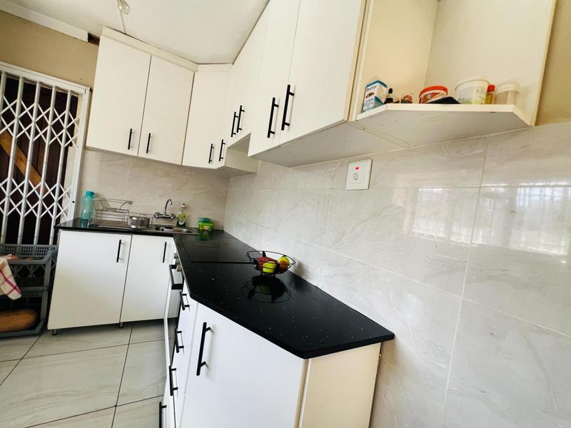 4 Bedroom Property for Sale in Glenmore KwaZulu-Natal