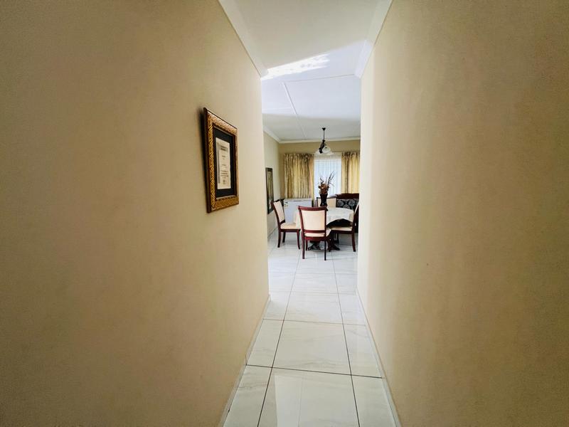 4 Bedroom Property for Sale in Glenmore KwaZulu-Natal