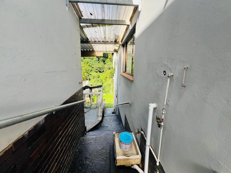 4 Bedroom Property for Sale in Glenmore KwaZulu-Natal
