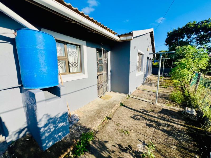3 Bedroom Property for Sale in Ntuzuma KwaZulu-Natal