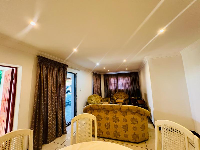 3 Bedroom Property for Sale in Ntuzuma KwaZulu-Natal