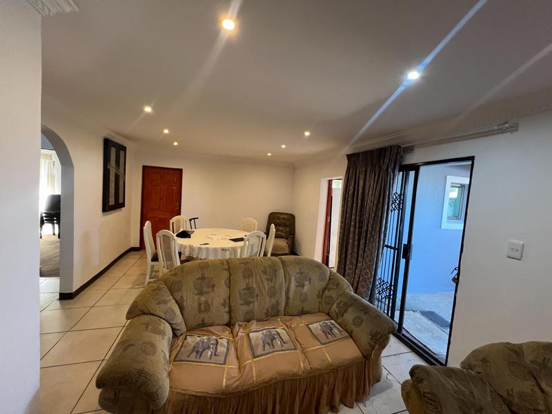 3 Bedroom Property for Sale in Ntuzuma KwaZulu-Natal