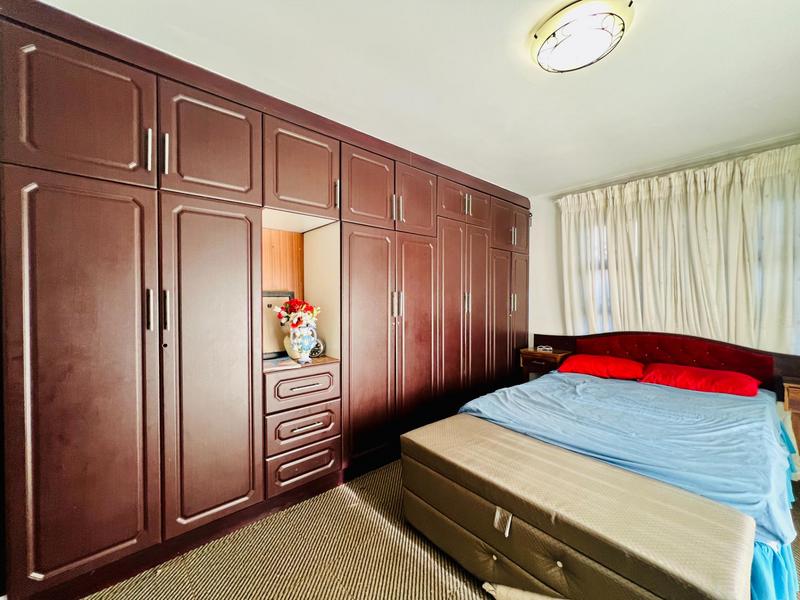 3 Bedroom Property for Sale in Ntuzuma KwaZulu-Natal