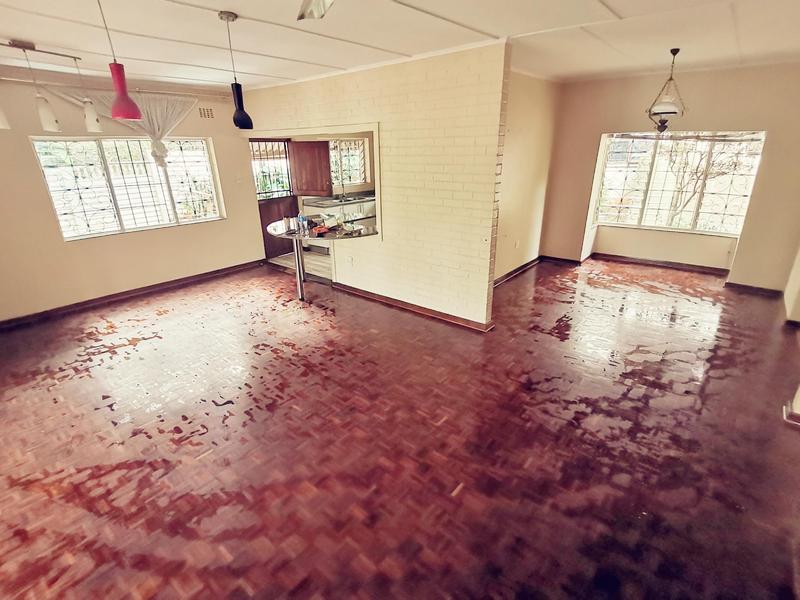 To Let 4 Bedroom Property for Rent in Westridge KwaZulu-Natal