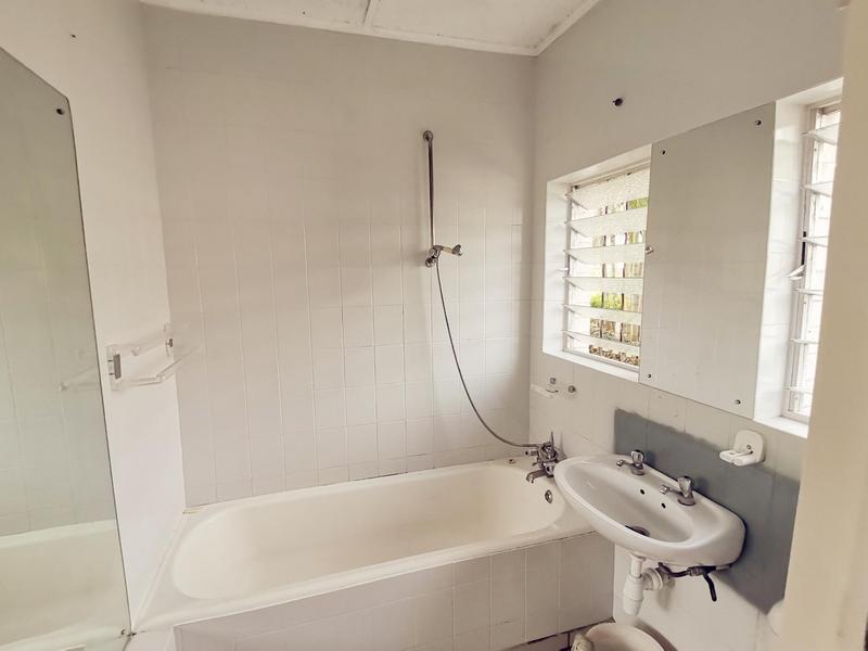 To Let 4 Bedroom Property for Rent in Westridge KwaZulu-Natal