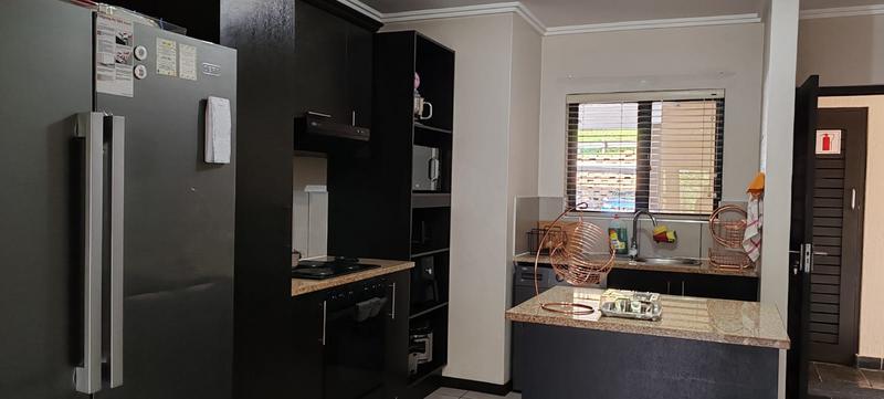 To Let 2 Bedroom Property for Rent in Westville KwaZulu-Natal