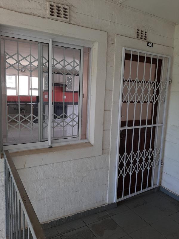 2 Bedroom Property for Sale in Verulam KwaZulu-Natal