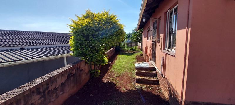 To Let 0 Bedroom Property for Rent in Panorama Gardens KwaZulu-Natal