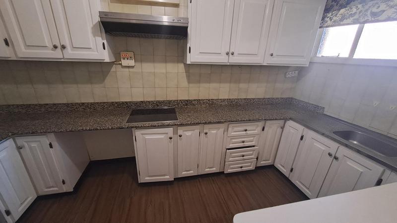 To Let 3 Bedroom Property for Rent in Essenwood KwaZulu-Natal