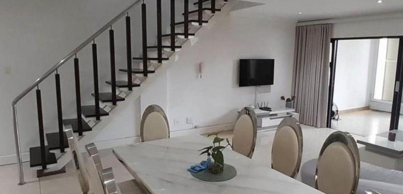 To Let 5 Bedroom Property for Rent in Umhlanga Ridge KwaZulu-Natal