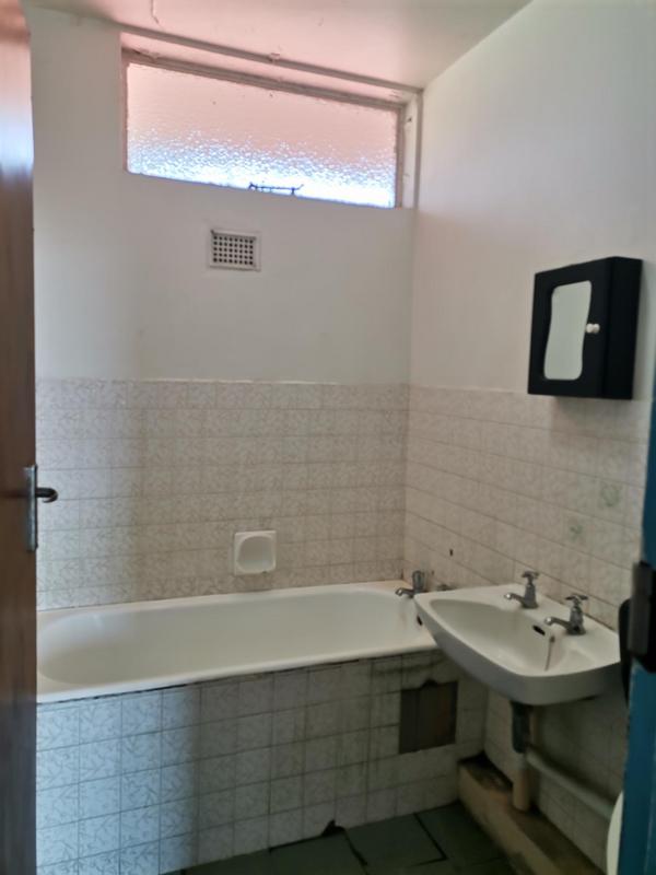 To Let 1 Bedroom Property for Rent in Empangeni Central KwaZulu-Natal
