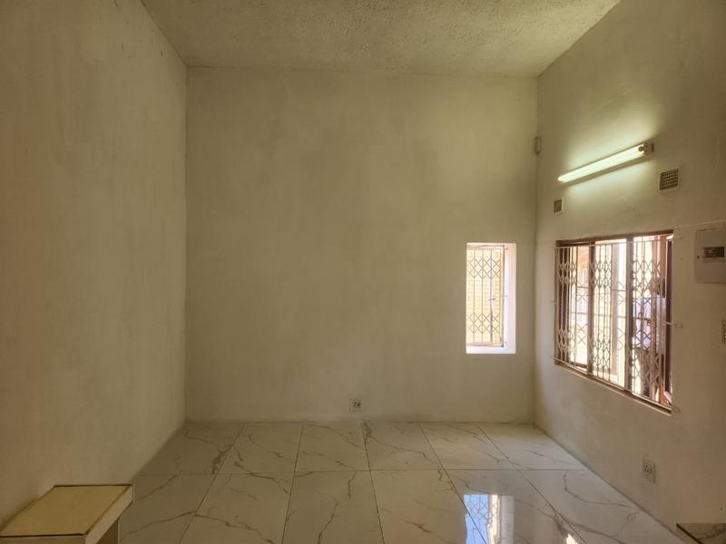 To Let 1 Bedroom Property for Rent in Crossmoor KwaZulu-Natal