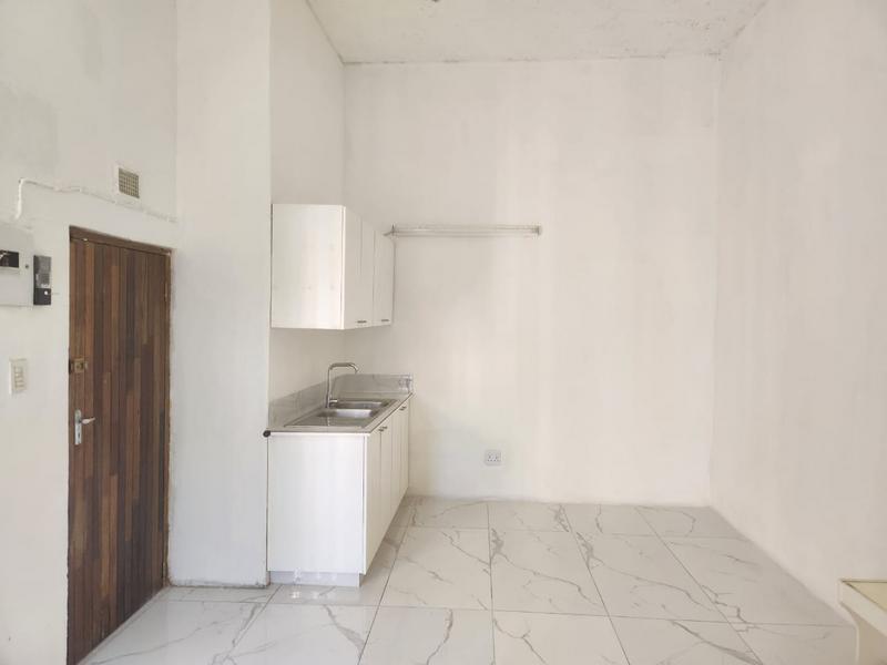 To Let 1 Bedroom Property for Rent in Crossmoor KwaZulu-Natal