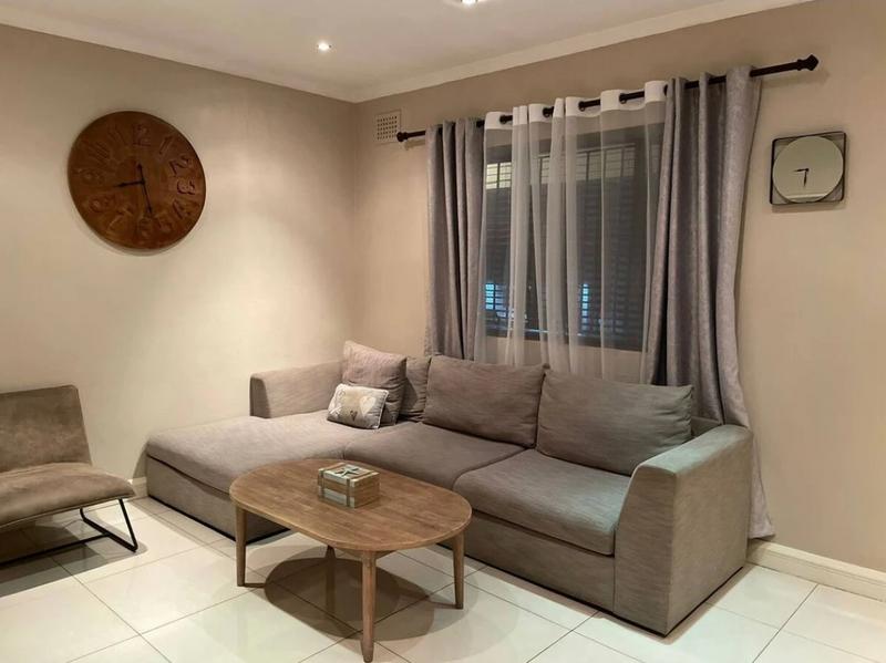 1 Bedroom Property for Sale in Essenwood KwaZulu-Natal