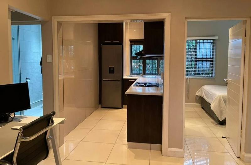 1 Bedroom Property for Sale in Essenwood KwaZulu-Natal