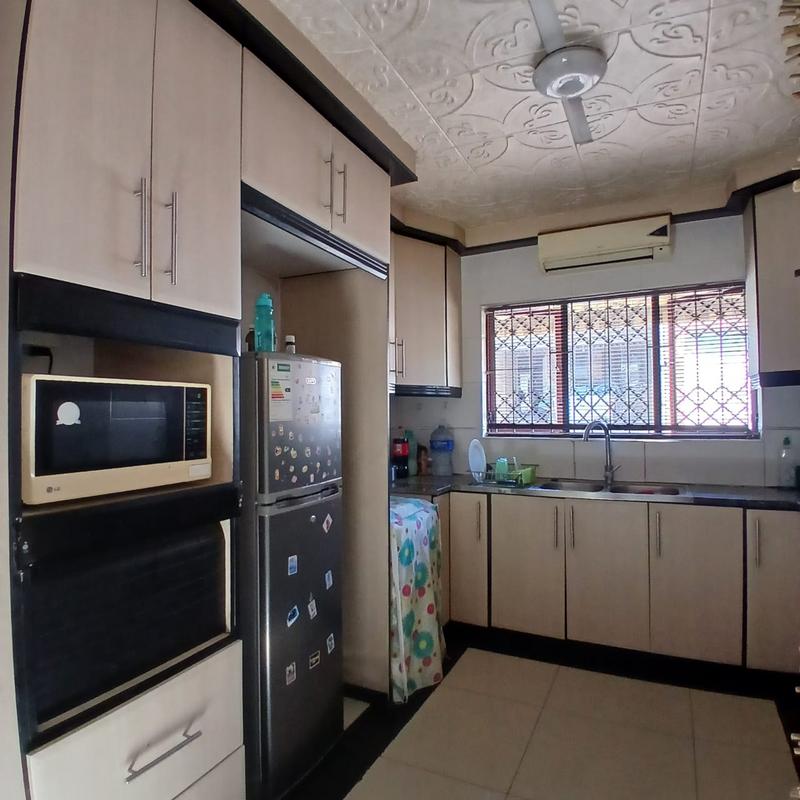 3 Bedroom Property for Sale in Montclair KwaZulu-Natal