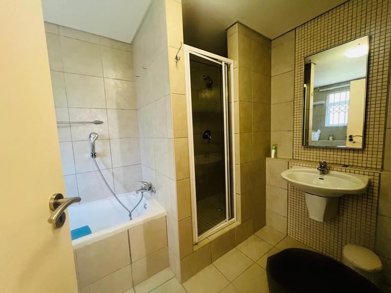 To Let 3 Bedroom Property for Rent in Umhlanga Rocks KwaZulu-Natal