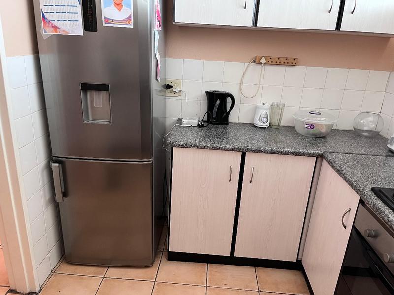2 Bedroom Property for Sale in Amanzimtoti KwaZulu-Natal