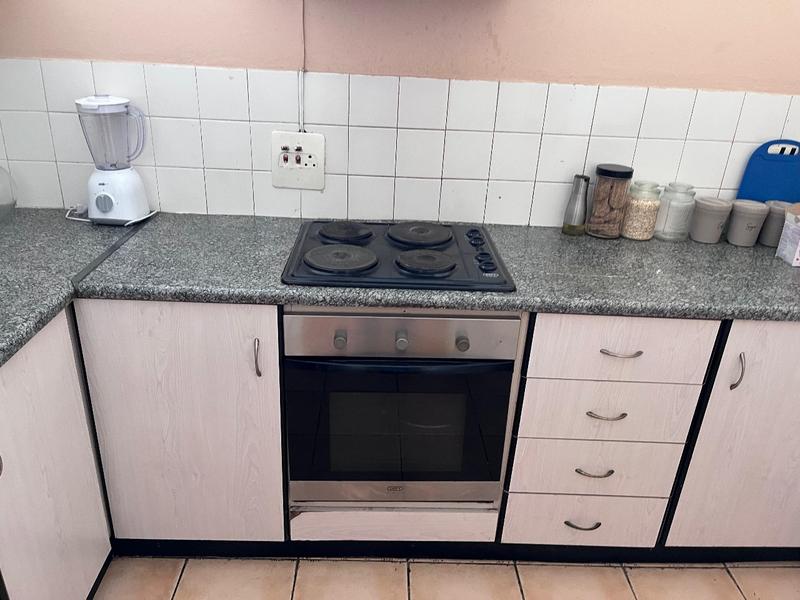 2 Bedroom Property for Sale in Amanzimtoti KwaZulu-Natal