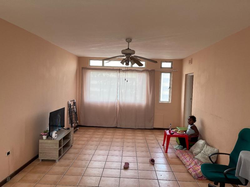 2 Bedroom Property for Sale in Amanzimtoti KwaZulu-Natal