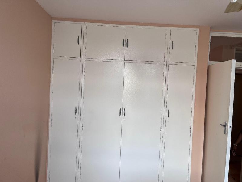 2 Bedroom Property for Sale in Amanzimtoti KwaZulu-Natal