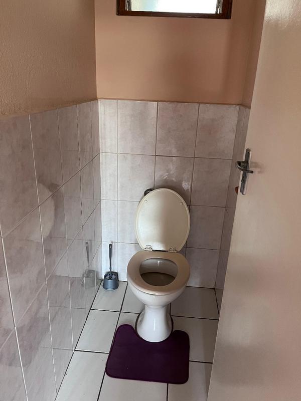 2 Bedroom Property for Sale in Amanzimtoti KwaZulu-Natal
