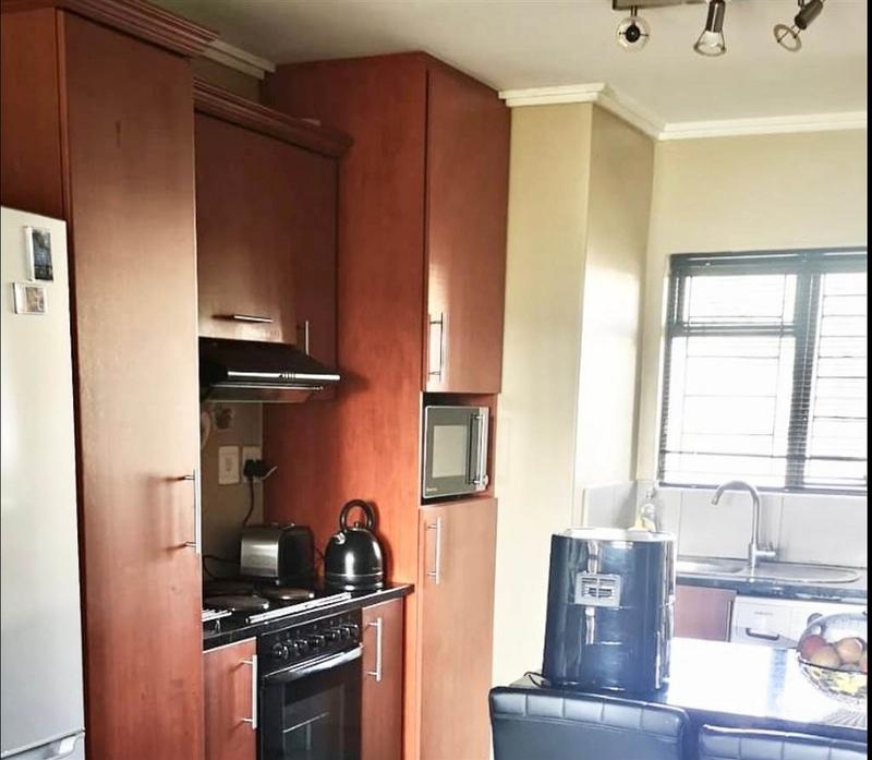 2 Bedroom Property for Sale in Sherwood KwaZulu-Natal