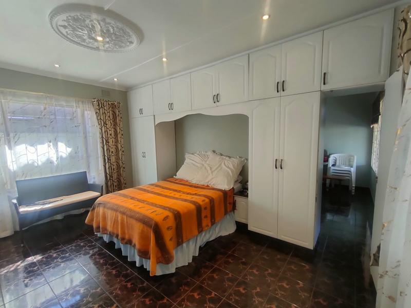 5 Bedroom Property for Sale in Shallcross KwaZulu-Natal