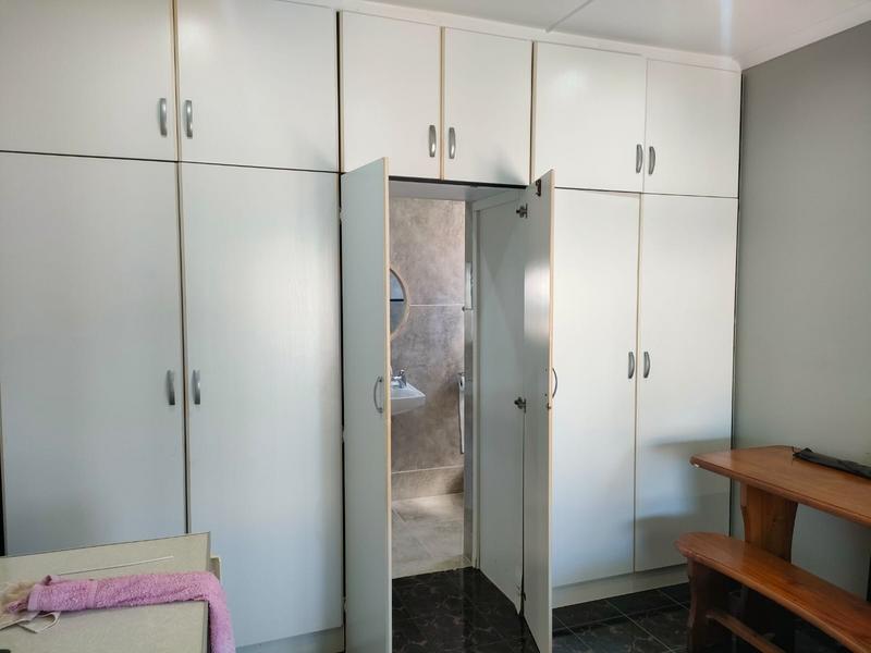 5 Bedroom Property for Sale in Shallcross KwaZulu-Natal