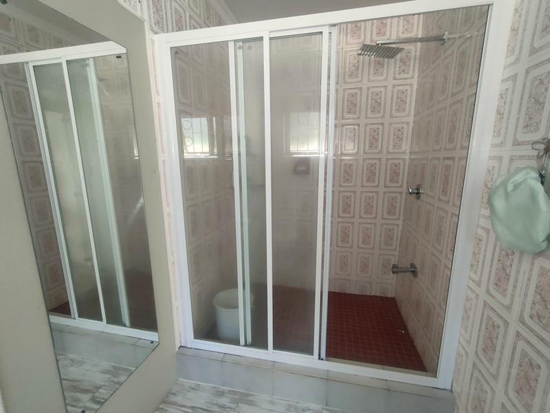 5 Bedroom Property for Sale in Shallcross KwaZulu-Natal