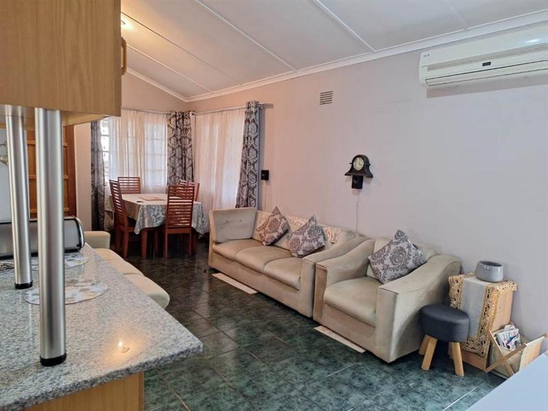 4 Bedroom Property for Sale in Newlands West KwaZulu-Natal