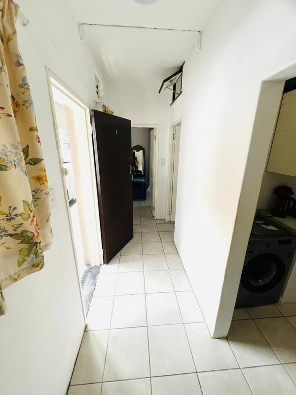 1 Bedroom Property for Sale in Umbilo KwaZulu-Natal