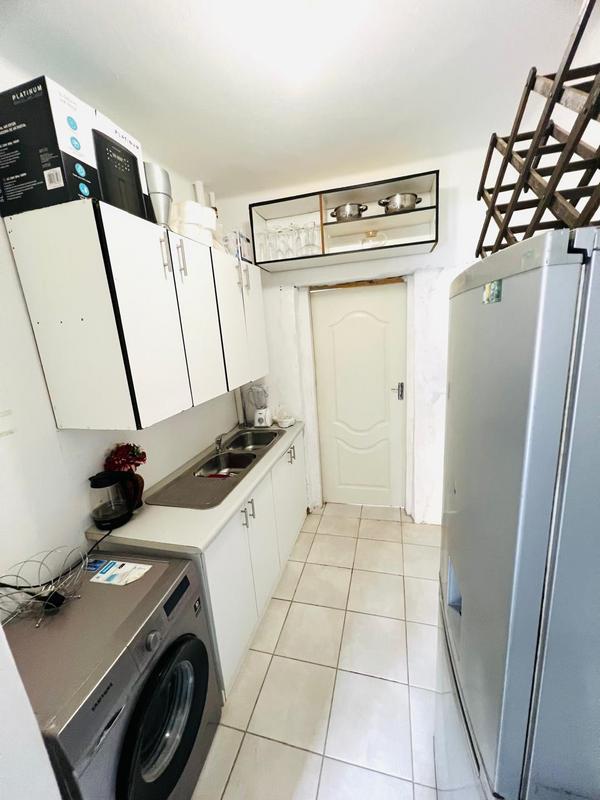 1 Bedroom Property for Sale in Umbilo KwaZulu-Natal