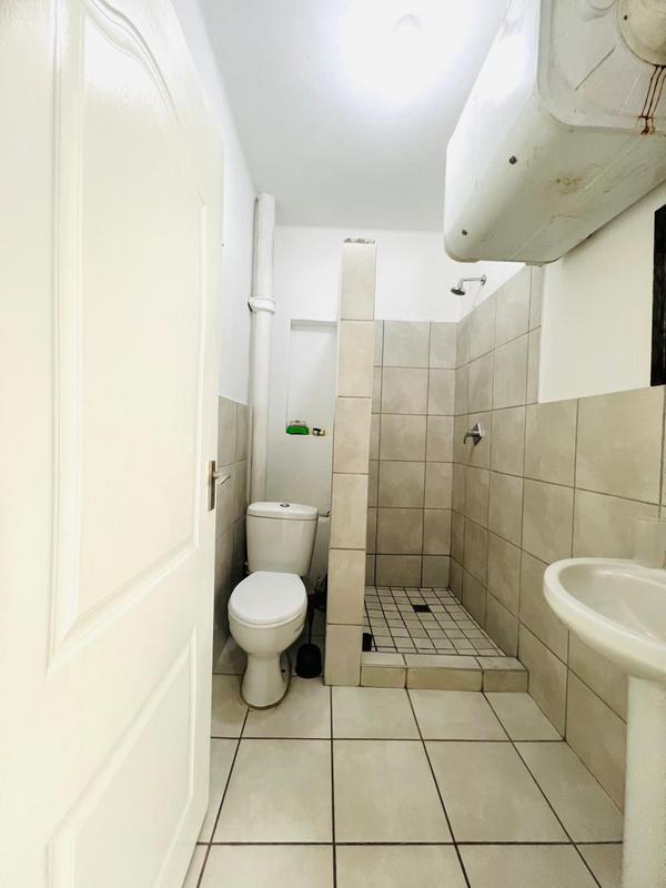 1 Bedroom Property for Sale in Umbilo KwaZulu-Natal