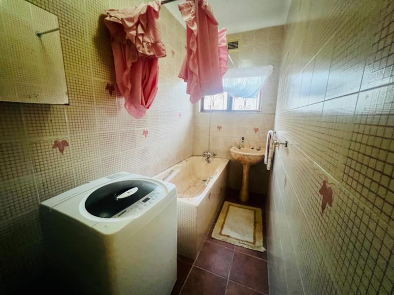 4 Bedroom Property for Sale in Reservoir Hills KwaZulu-Natal