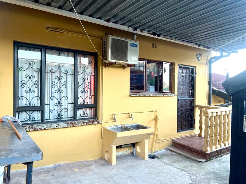 4 Bedroom Property for Sale in Reservoir Hills KwaZulu-Natal