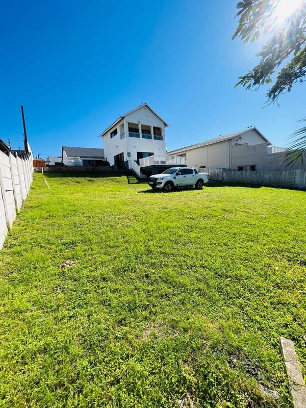 5 Bedroom Property for Sale in Uvongo KwaZulu-Natal