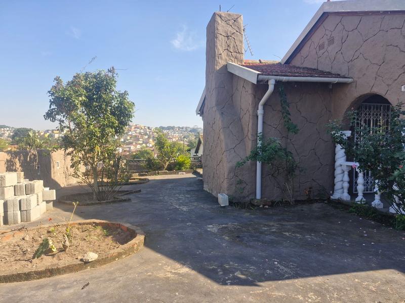 To Let 3 Bedroom Property for Rent in Arena Park KwaZulu-Natal