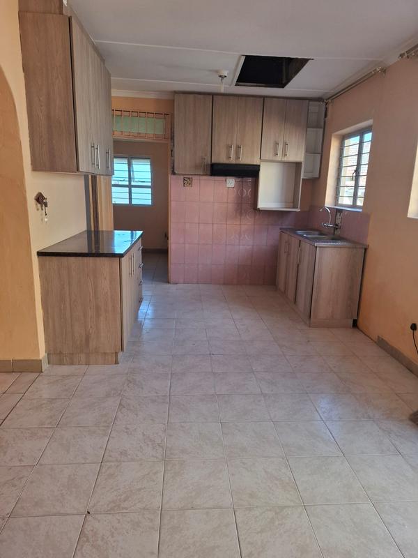 To Let 2 Bedroom Property for Rent in Havenside KwaZulu-Natal