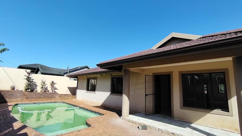 To Let 3 Bedroom Property for Rent in Malvern KwaZulu-Natal